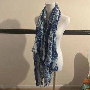 Bundle of beautiful scarves!